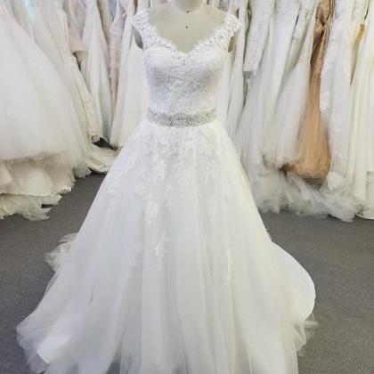 Xw132 Charming Wedding Dress,appliques Lace..