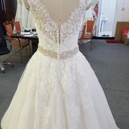 Xw132 Charming Wedding Dress,appliques Lace..