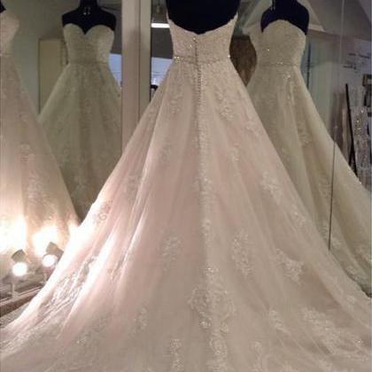 Lace Appliques Sweetheart Princess Wedding Gowns..