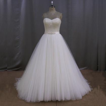 Strapless Sweetheart Tulle Princess Ball Gown..